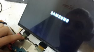 Шлейф Samsung P5100 замена. Дисплейный шлейф. Пропайка коннекора планшета. P5100 разборка