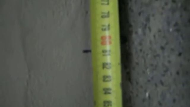 █ Ремонт. ВОДЯНОЙ УРОВЕНЬ КАК РАЗМЕТИТЬ ПОТОЛОК Часть 3. смотреть онлайн