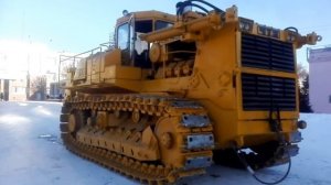 Что испугало иностранцев когда они завели Т-800? Самый большой трактор СССР