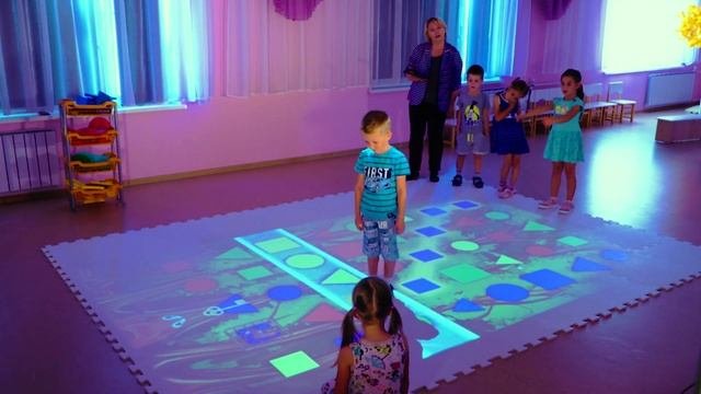 Изучаем геометрические фигуры с интерактивным образовательным комплексом Magium