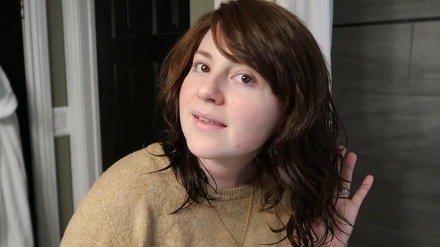 NEW MOM ROUTINES // DIY Salt Spray Curly Hair + Postpartum Belly Workouts // juliaraevlogs смотреть онлайн