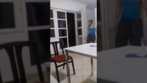 Белая горячка. Мужик отжигает.