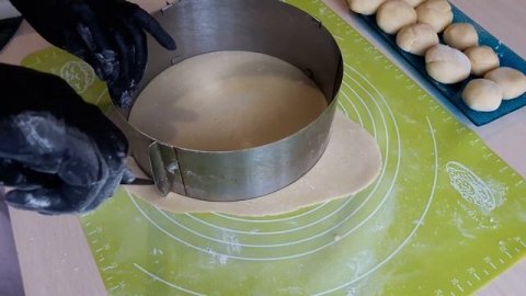 Торт НА СКОВОРОДЕ// НЕЖНЕЙШИЙ ТОРТ НА РАЗ ДВА без МИКСЕРА и без ДУХОВКИ