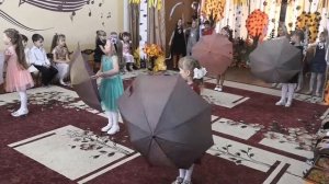 Танец с зонтами и лентами, праздник Осени в детском саду!