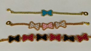 Украшения из бисера. 2 часть. Комплект ,, Бантики,, БРАСЛЕТ . Мастер класс. Пошаговый МК.