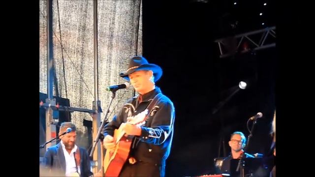 Doug & Jill Båstad 2015 - Do I Ever Cross Your Mind смотреть онлайн