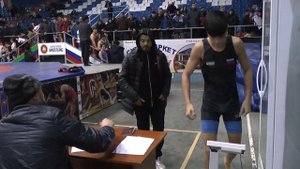 Взвешивание борцов до 55,110 и 51 кг.