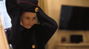 Следователь СУ СК России по Кемеровской области с дочерью дарят песню всем родителям-следователям