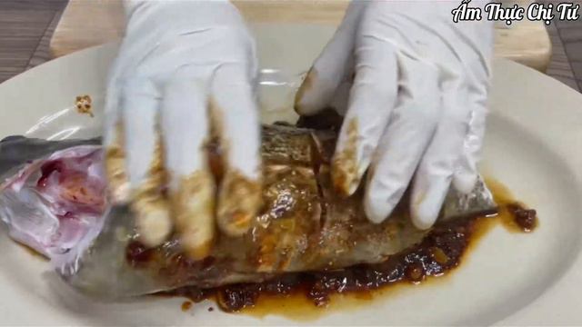 Cách làm CÁ CHƯNG TƯƠNG đặc biệt rất ngon không bị tanh của Chị Tư смотреть онлайн