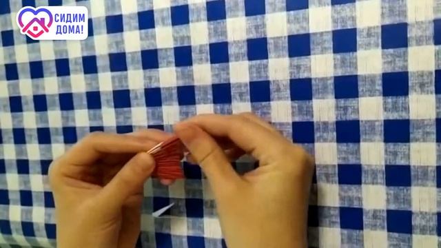 Проект «Россия мастеровая»: Мастер-класс по модульному оригами «Флаг России» смотреть онлайн