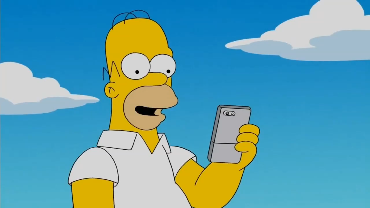 Гомер ловит покемонов в церкви.
