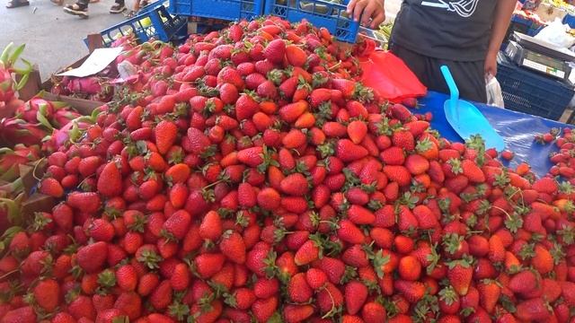 Турецкий рынок ( скрытая камера) 2021г. Без комментариев. смотреть онлайн