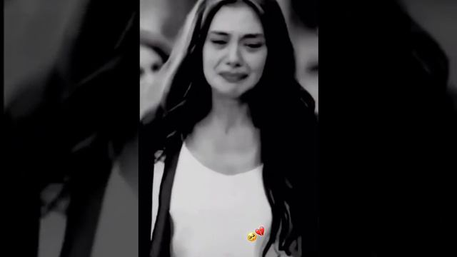 Пусть Аллах плюнет в душу тем кто лезет к нам душу чтоб плюнуть и посмеяться нам нашими чувствами🥺🥺 смотреть онлайн