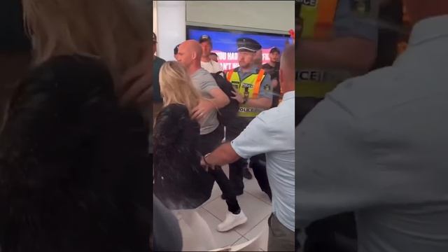 Roma Fans ATTACK Referee Anthony Taylor at Airport