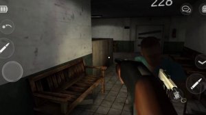 Я играю с моим другом trollface в игру про SCP