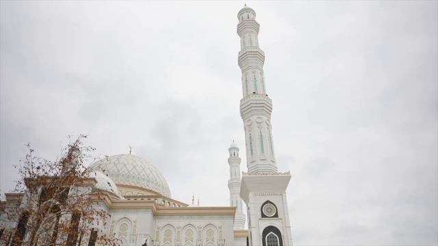 Мужские стрижки в Казахстане / Вкусный завтрак в КофеБум / Первый раз остались вдвоем смотреть онлайн