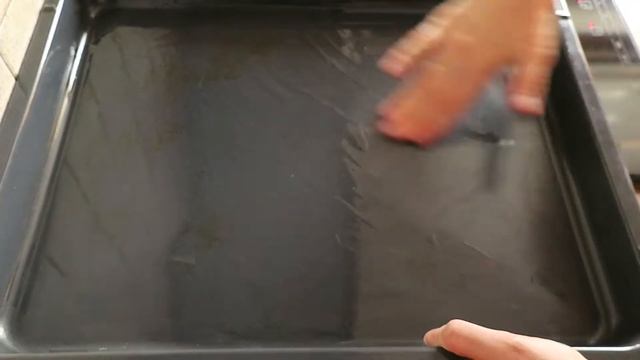 Жареный в духовке картофель (почти картофель фри). Без предварительное варки.