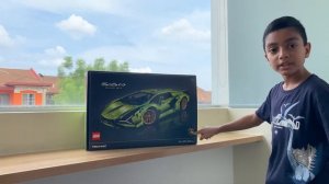 Reviews and features of the Lamborghini Sian FKP 37 LEGO Technic model