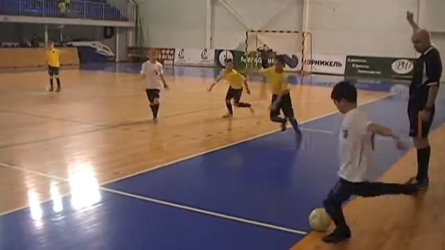 Новогодний турнир среди 2008 г Мытищи Пирогово 1 тайм-20180103 смотреть онлайн