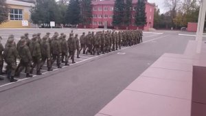Звезды в ясном небе загораются - строевая песня