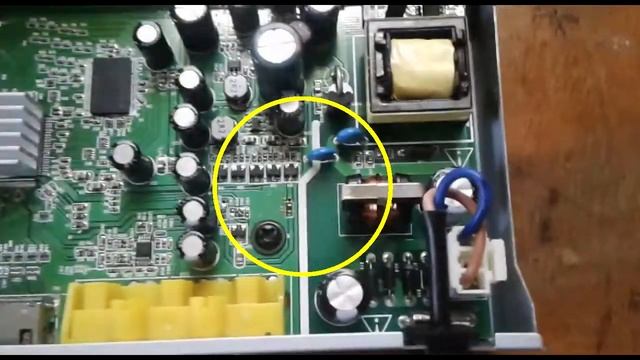 DV3-T2 HD DVB-T2 receiver DBR-901 мелкий ремонт, вздутый конденсатор смотреть онлайн