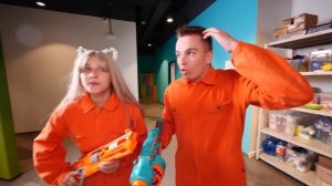 Самая ЭКСТРЕМАЛЬНАЯ БИТВА NERF с Друзьями!