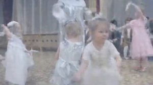 Танец "Снежинок" 1 младшая группа