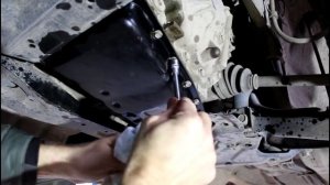 Замена масла в вариаторе 2часть  Mitsubishi ASX Мицубиси АСХ 1,8 2013 года
