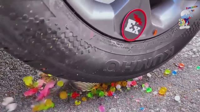 Машина Уничтожает детские игрушки Челлендж смотреть онлайн