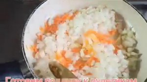 Рулетики из пельменного теста и фарша.