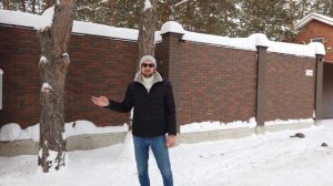 Забор из кирпича высотой 6 метров