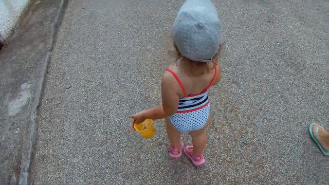 Поездка в Испанию: дача, местная деревня, речка. Часть 2 смотреть онлайн