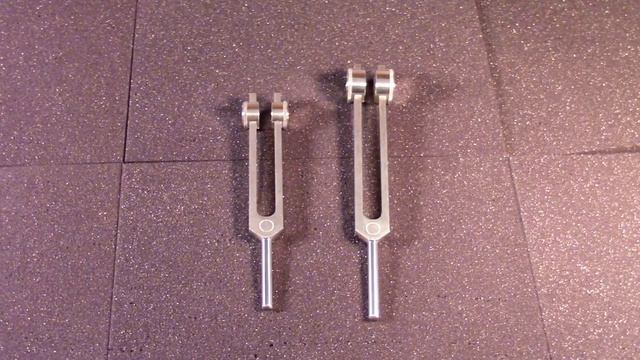 ASMR Luna Tuning Forks смотреть онлайн