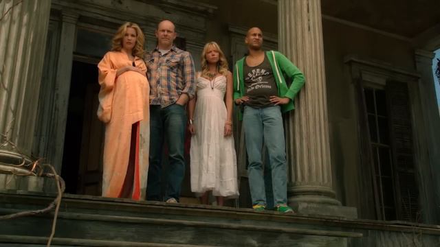 Hell Baby (2013) - Cable guy driving high (Kumail Nanjiani scene) смотреть онлайн