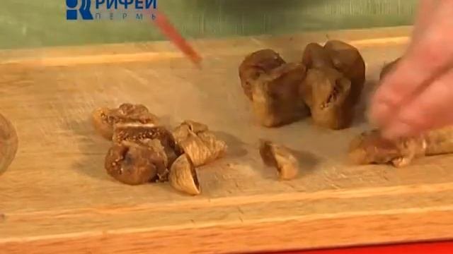 Что Есть   Пирог с сушеным инжиром