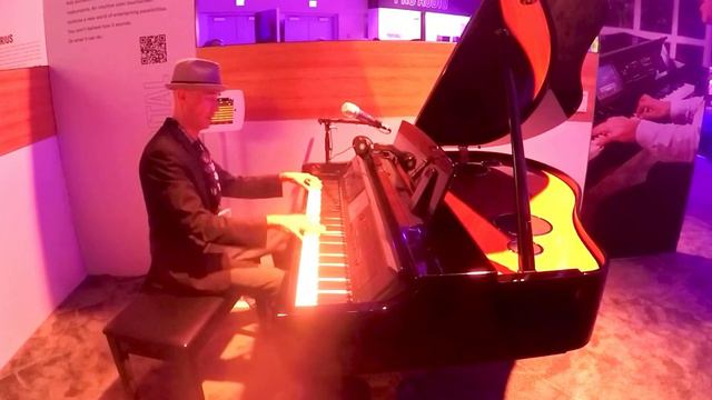 Gabriel Aldort playing some NYC Blues On The Yamaha CVP-809GP NAMM 2022 Day 2 смотреть онлайн