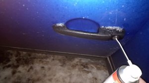 СИЛИКОНОВАЯ СМАЗКА vs VD-40 где лучше применять??