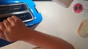 Обзор тостера BBK TR81M