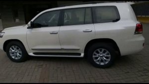 GREGORY'S CARS Toyota LC200 Luxe Safety