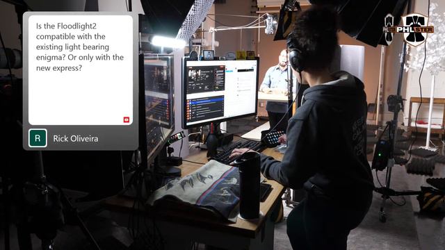 NEW! Floodlight2 and Light Bearing Enigma Express - Live Q & A Session смотреть онлайн
