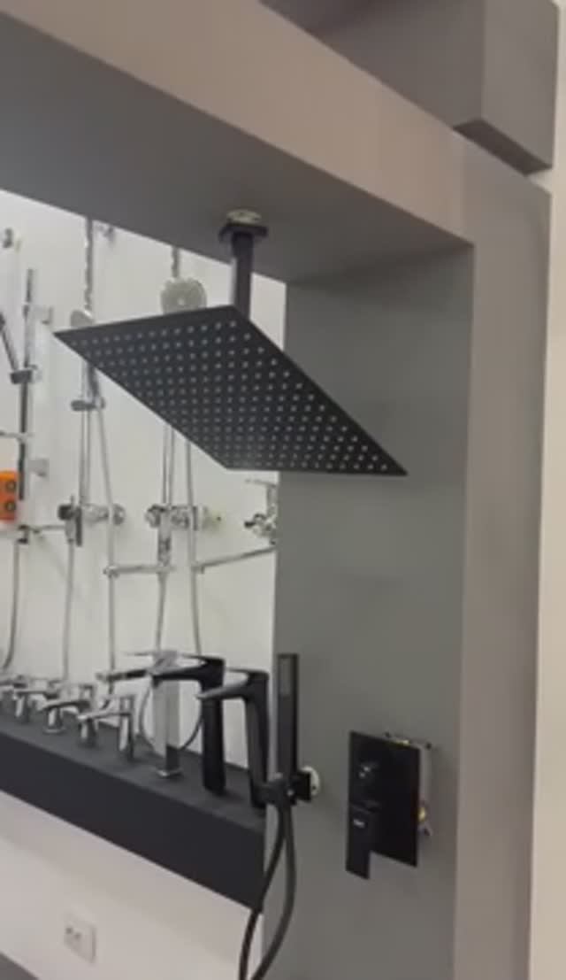 Чем больше, тем лучше! Огромная лейка верхнего душа от D&K смотреть онлайн