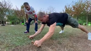 БОЕЦ ММА Андрей Семёнов " Белая Акула " пробует упражнения Тренера Маматова