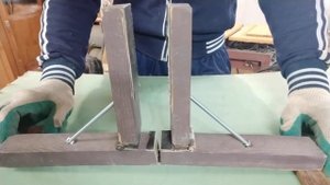 подставка для дверей.мобильная