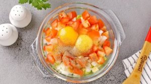 Кабачки с яйцом и помидорами в духовке