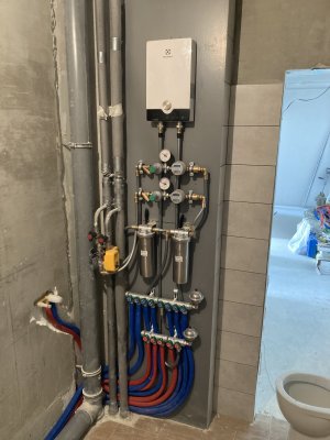 Коллекторная разводка водопровода в квартире. СВК ПЕТРОВИЧ