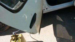 Как слить бензин с рено сандеро