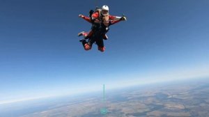 Тандем прыжок - Первый прыжок с парашютом 4200 м !