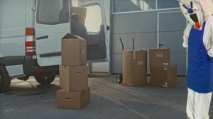 ЗЛОЙ МОРОЖЕНЩИК в Реальной Жизни ! Granny спасает всех