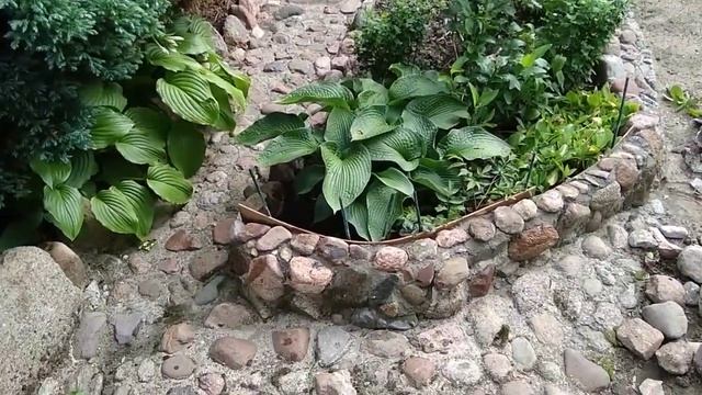 Каменный бордюр для клумбы.Часть 2 смотреть онлайн