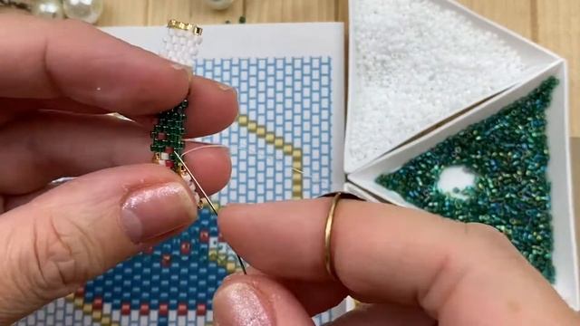 ЁЛОЧНАЯ ИГРУШКА - из бисера часть I * процесс создания #DIY (27) смотреть онлайн